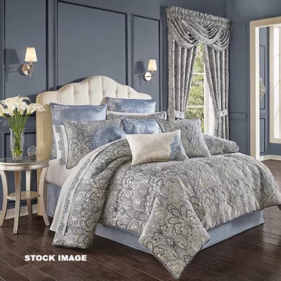 J Queen New York Alexis Queen Comforter 3pc Set Discontinued - Picture 1 of 10